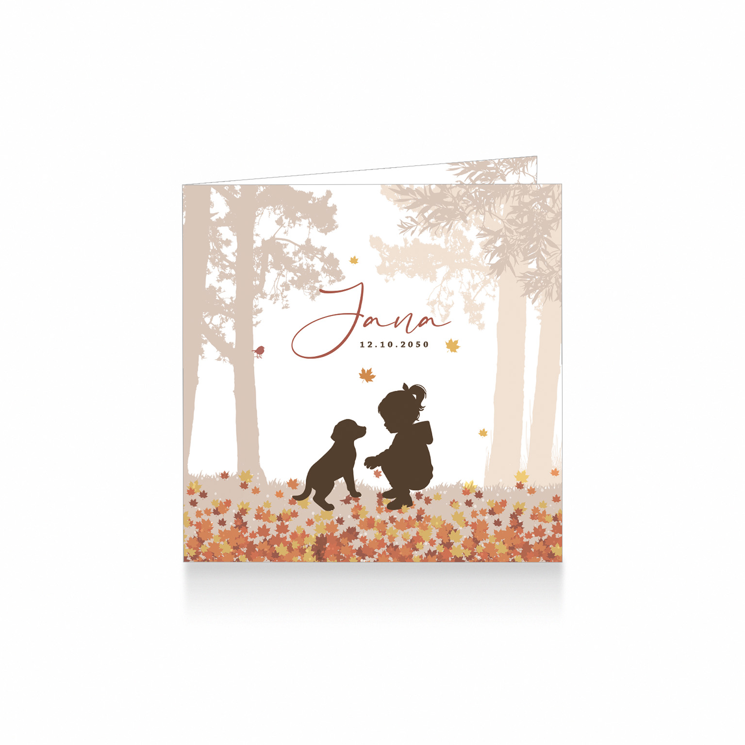 2284-Vrolijk herfst silhouet geboortekaartje voor een meisje. Op dit lieve kaartje zie je een meisje spelen met haar puppy hondje in een bos met prachtig gekleurde herfst blaadjes.